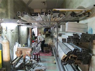 侯百多(個體經營)-提供拉網加工、印刷網框加工、網框定做加工、氣流紡紗架加工、量布機等